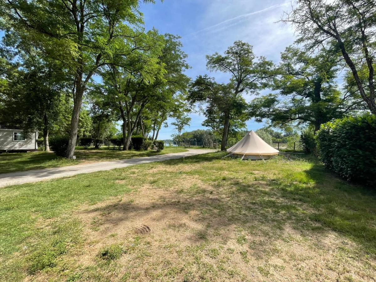 Camping Les Portes De Sancerre Saint-Satur Ngoại thất bức ảnh